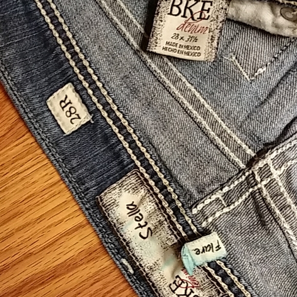 BKE Stella 28R Flare Rhinestones Embroidered Jeans - Picture 6 of 7